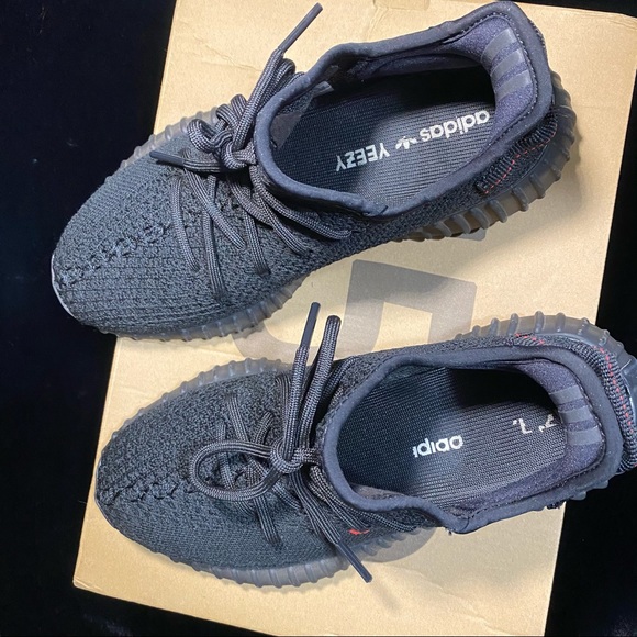 YEEZY BOOST 350 V2 'BRED' - Picture 5 of 8